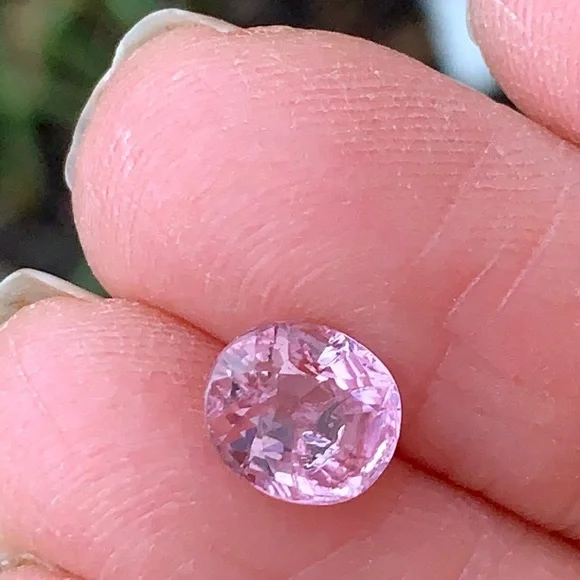 1.61 Cts Natural Pink Tourmaline Oval Shape - Picture 4 of 17